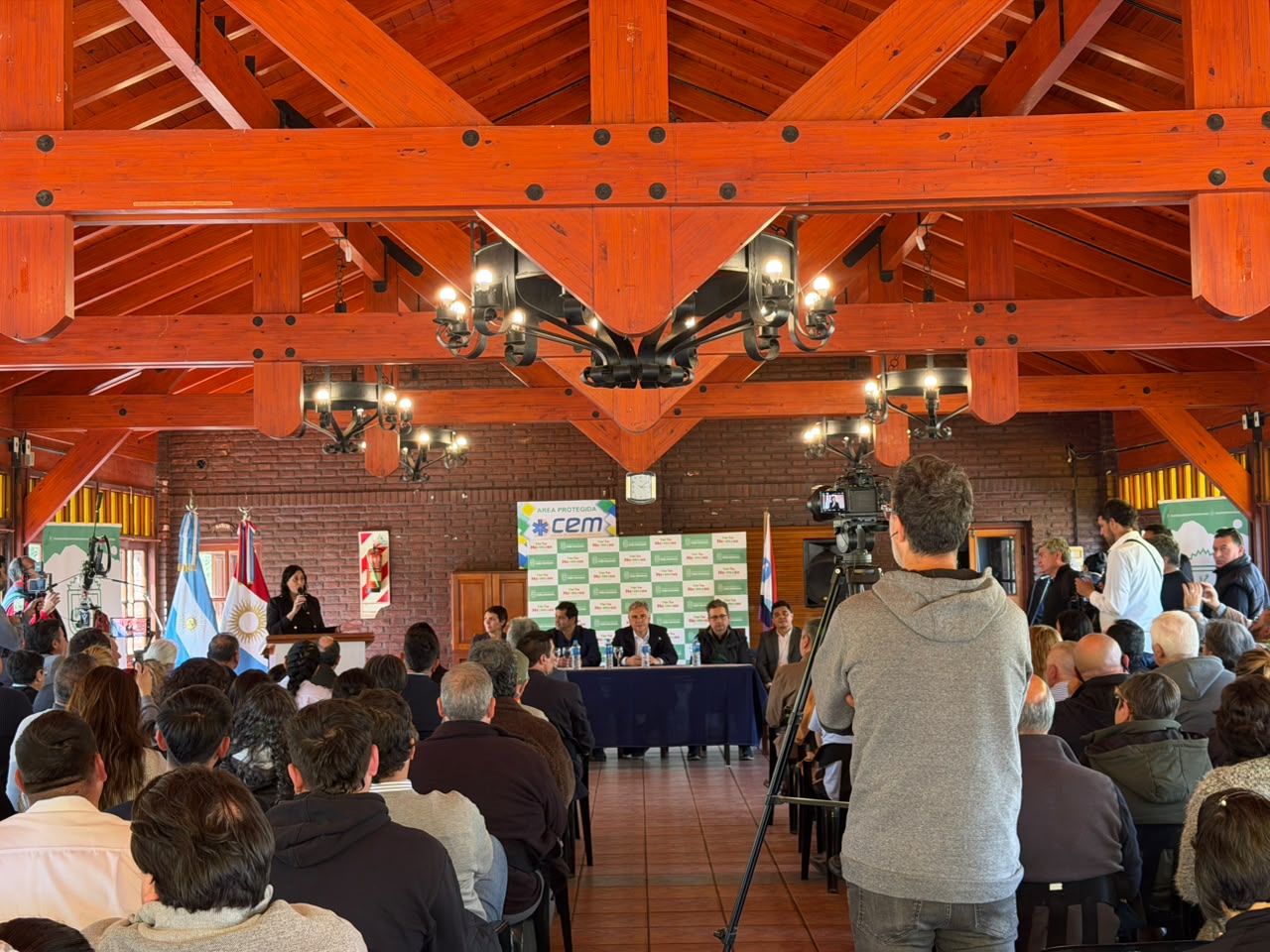 AMCeP participó del encuentro institucional con el gobernador Martín Llaryora